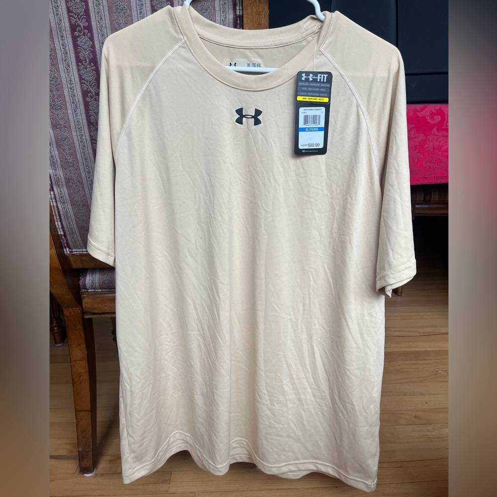 NEW Men’s Under Armour T-Shirt